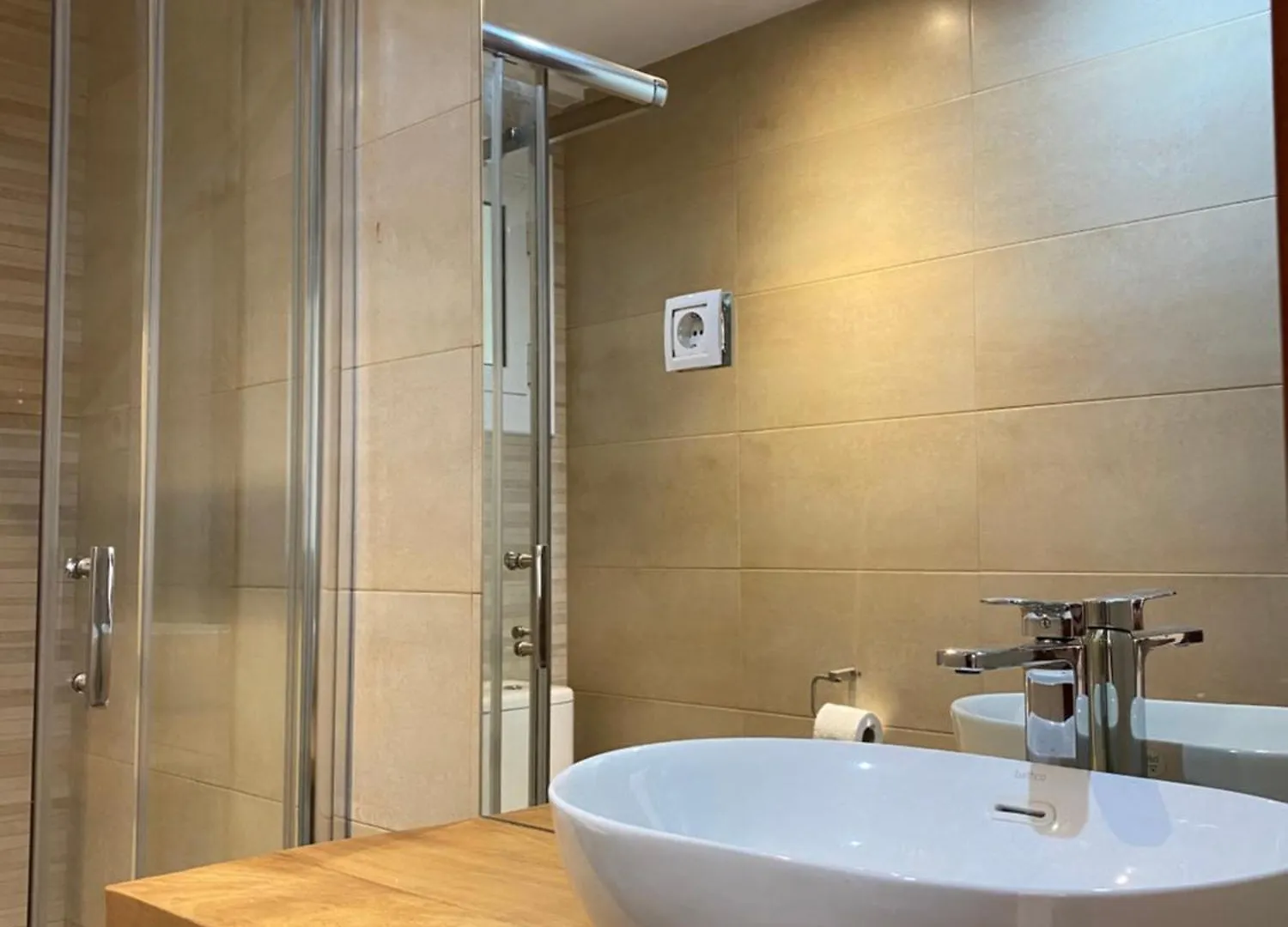Amazing Sea And Sagrada Familia Views Homey Apartment Barcelona