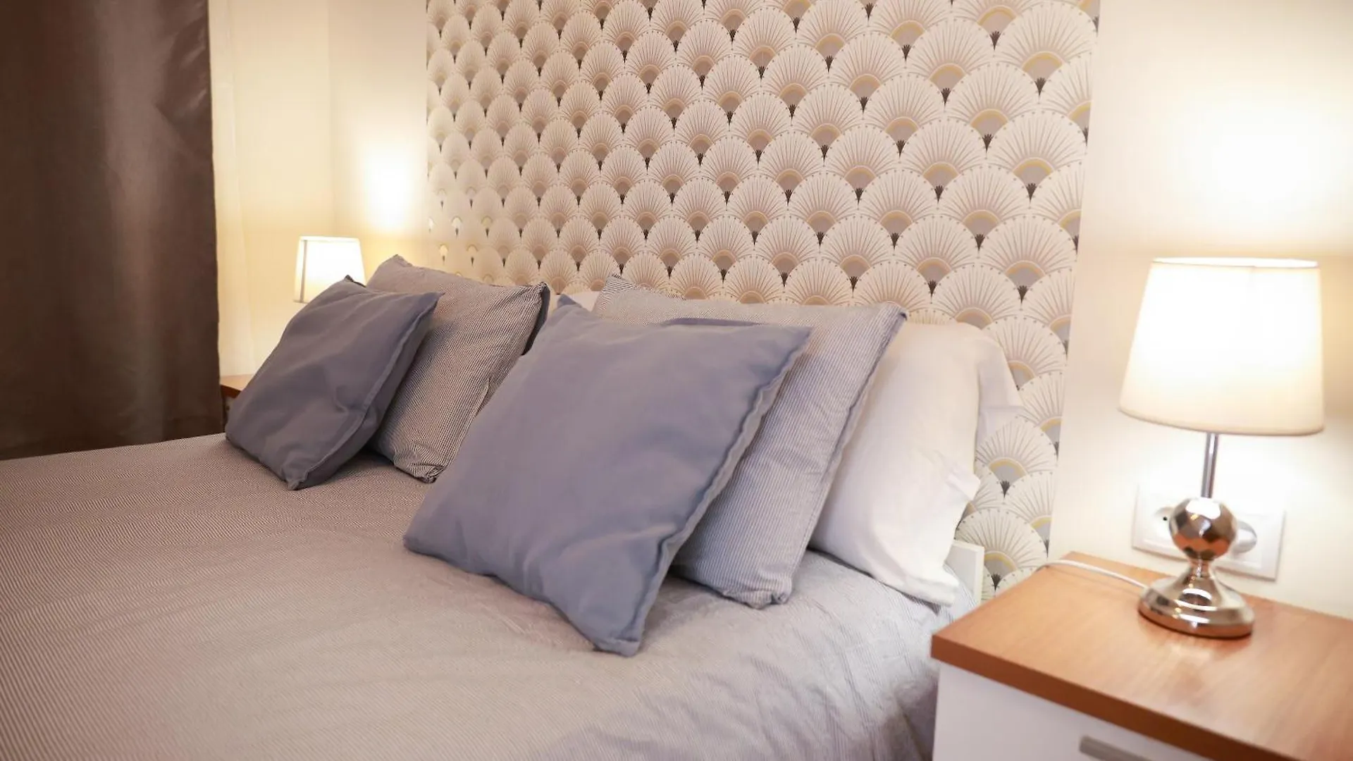 Amazing Sea And Sagrada Familia Views Homey Apartment Barcelona